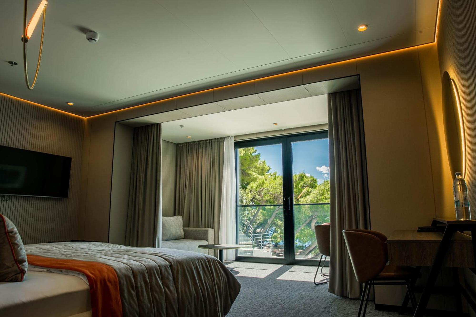 Hotel Medistone Omis Exterior photo